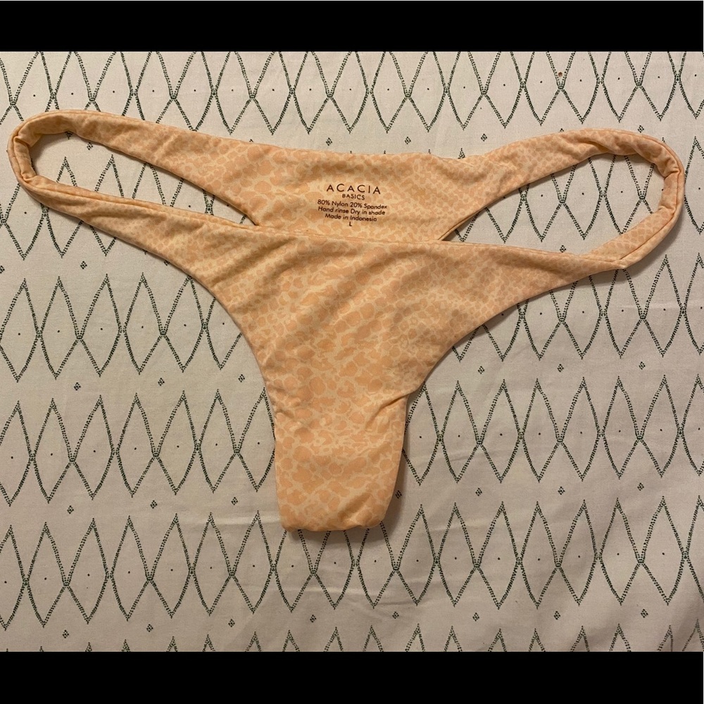 Acacia Basics pipeline bottoms